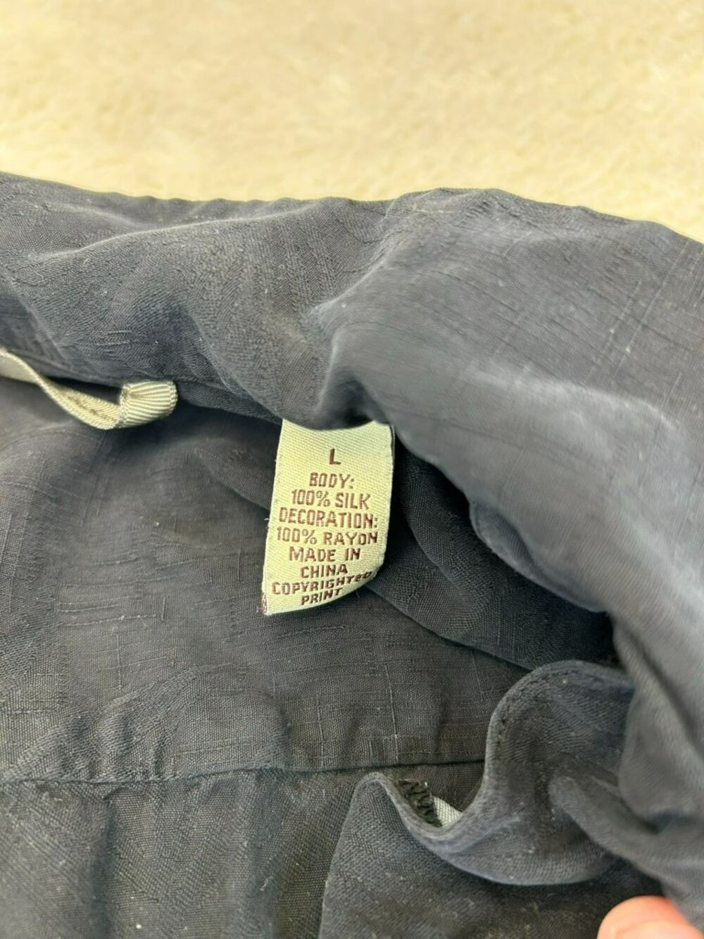 Tommy Bahama Mens Button-Down Shirt Black Large 100% Silk Dealers Choice Embroid - Picture 5 of 5